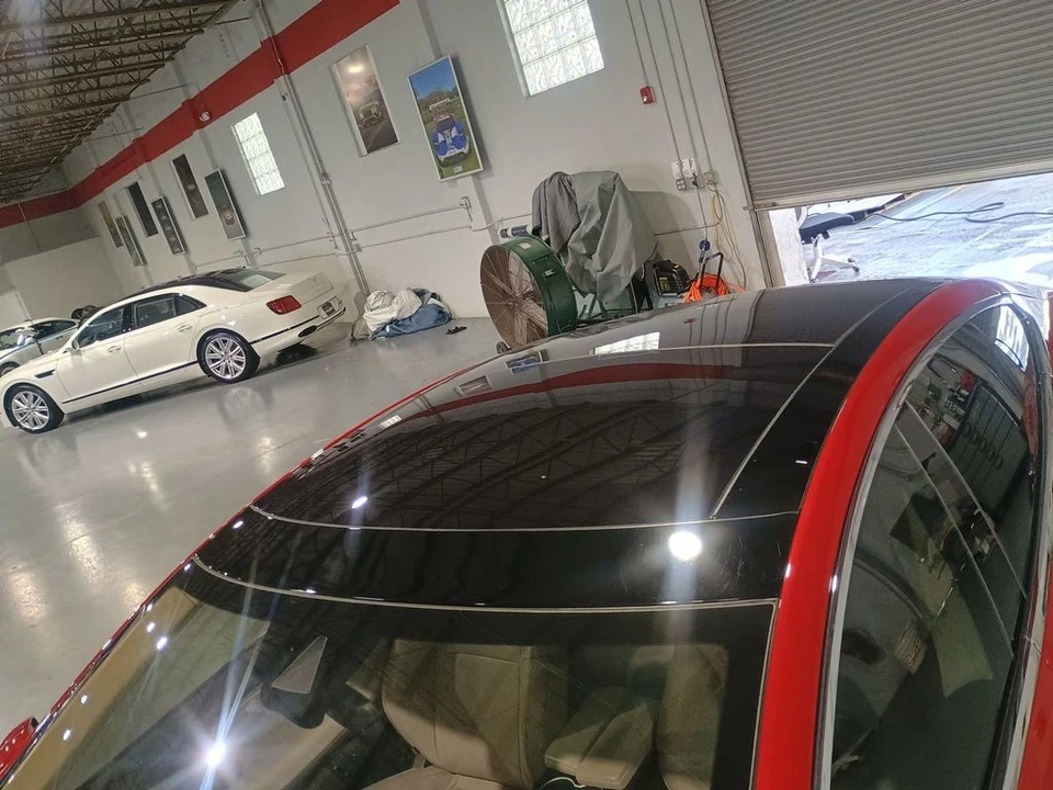 2016 Tesla Model S - Image 11 of 12