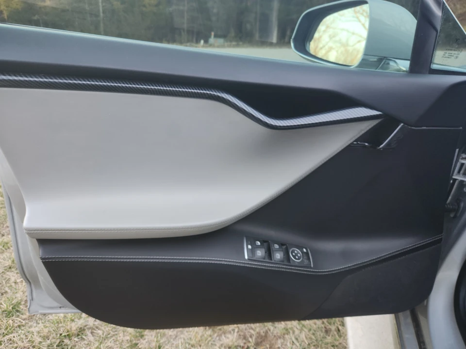 2016 Tesla Model S - Image 16 of 21