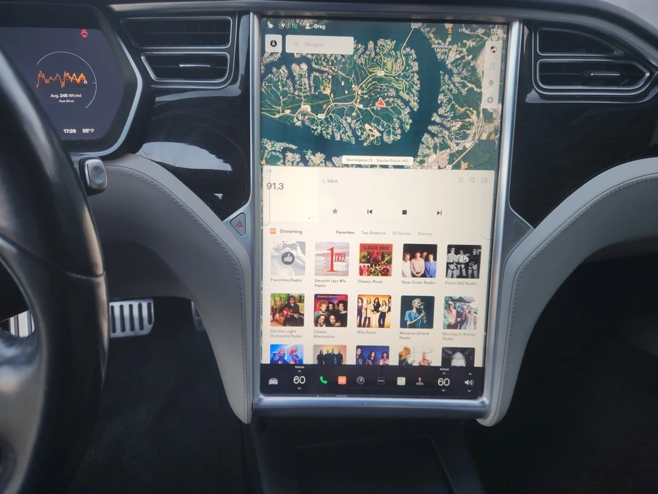 2016 Tesla Model S - Image 20 of 21