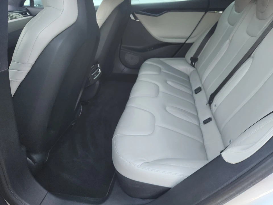 2016 Tesla Model S - Image 14 of 21