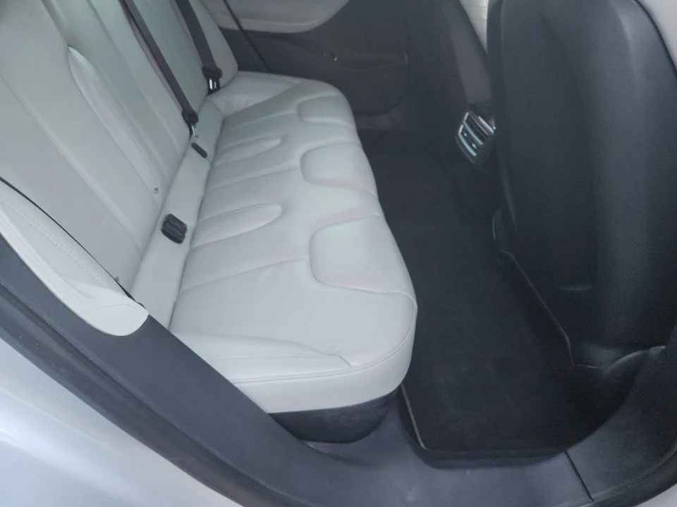 2016 Tesla Model S - Image 11 of 21