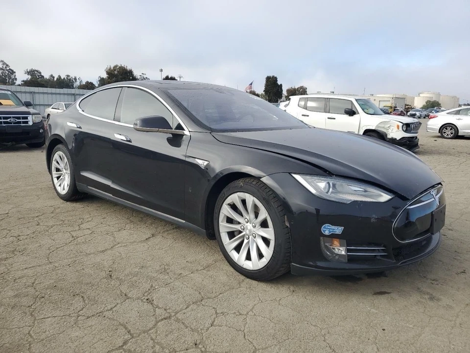 2016 Tesla Model S - Image 4 of 8