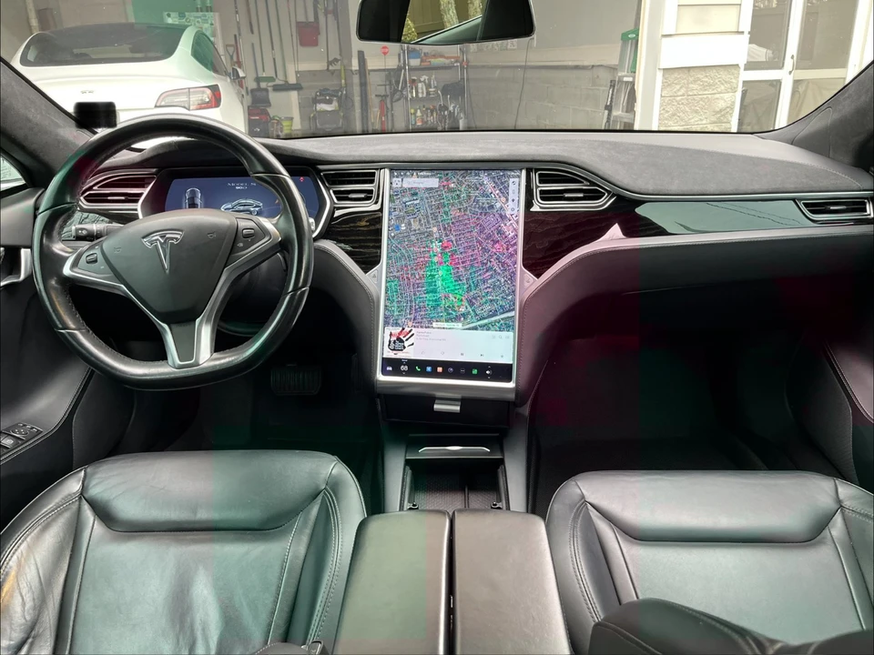 2016 Tesla Model S - Image 8 of 21