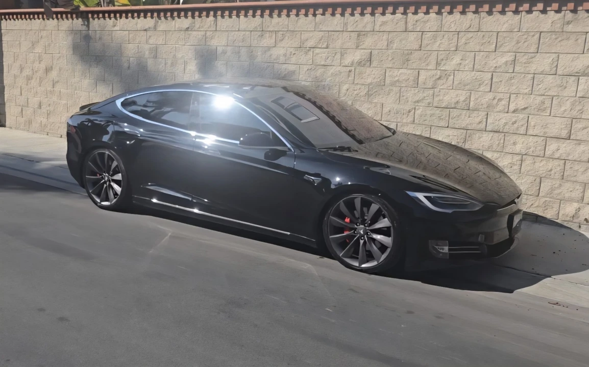 2016 Tesla Model S - Image 4 of 23