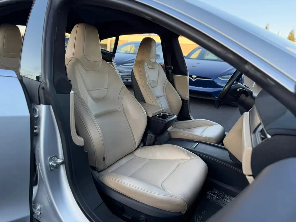 2016 Tesla Model S - Image 10 of 20