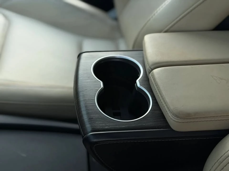 2016 Tesla Model S - Image 17 of 20