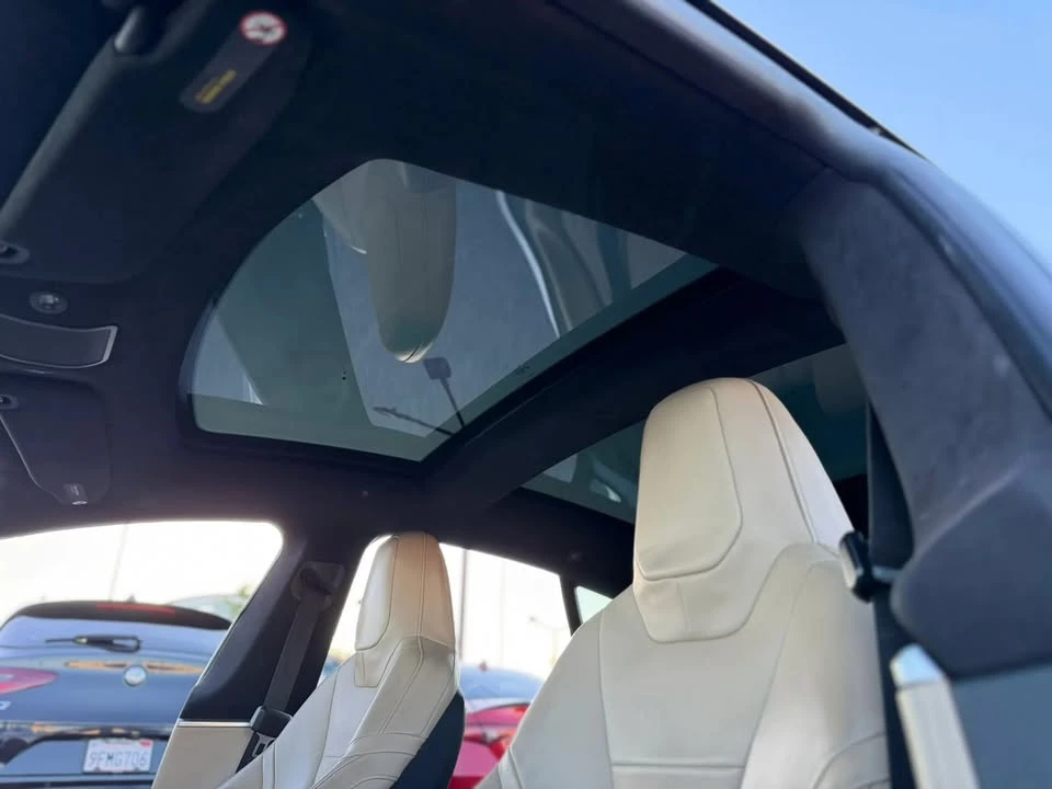 2016 Tesla Model S - Image 14 of 20