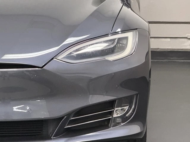 2016 Tesla Model S - Image 8 of 12