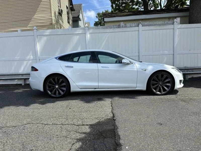 2016 Tesla Model S - Image 8 of 12