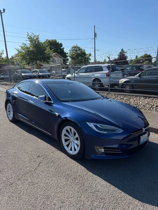 2016 Tesla Model S - Image 2 of 14