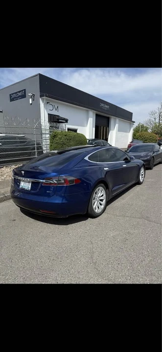 2016 Tesla Model S - Image 7 of 14
