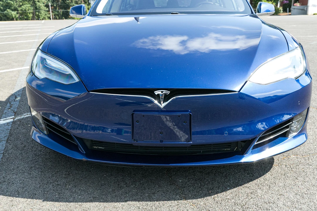 2016 Tesla Model S - Image 10 of 31