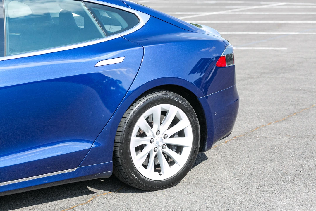 2016 Tesla Model S - Image 31 of 31