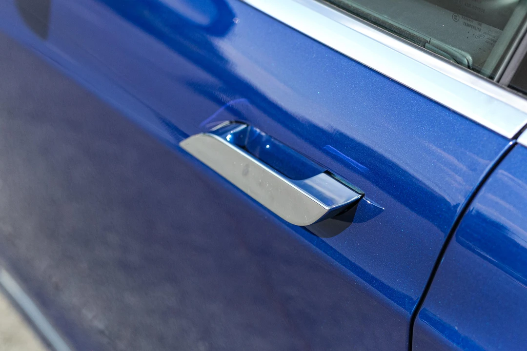 2016 Tesla Model S - Image 27 of 31