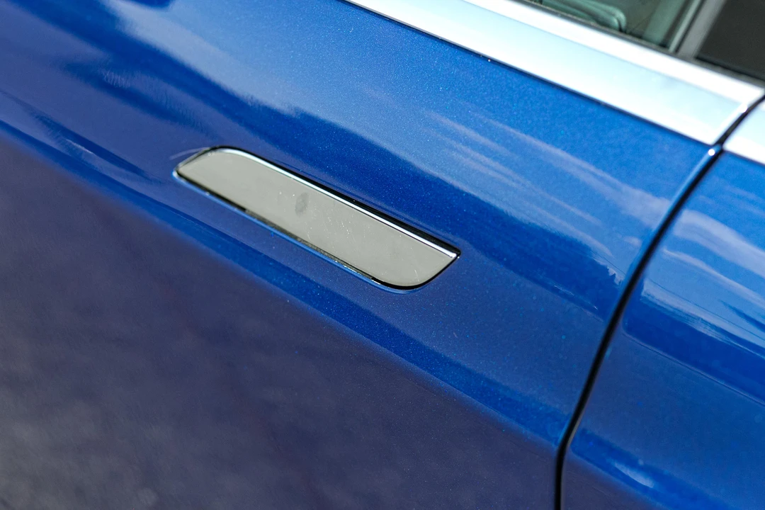 2016 Tesla Model S - Image 26 of 31