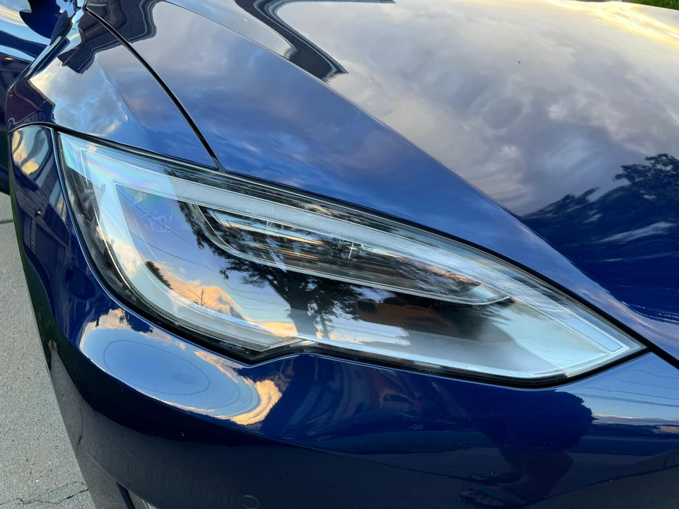 2016 Tesla Model S - Image 16 of 31