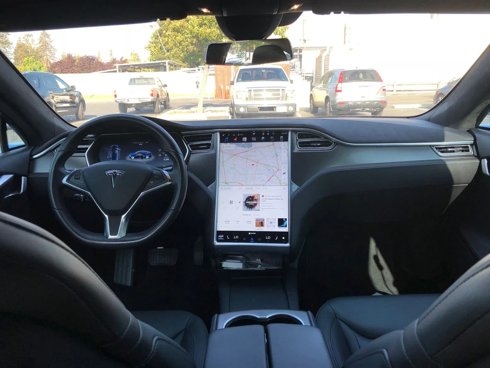 2016 Tesla Model S - Image 4 of 6