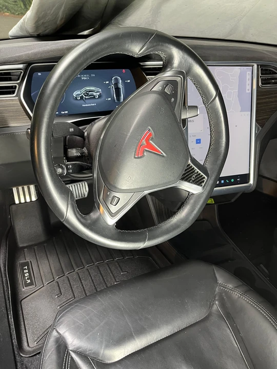 2016 Tesla Model S - Image 13 of 14