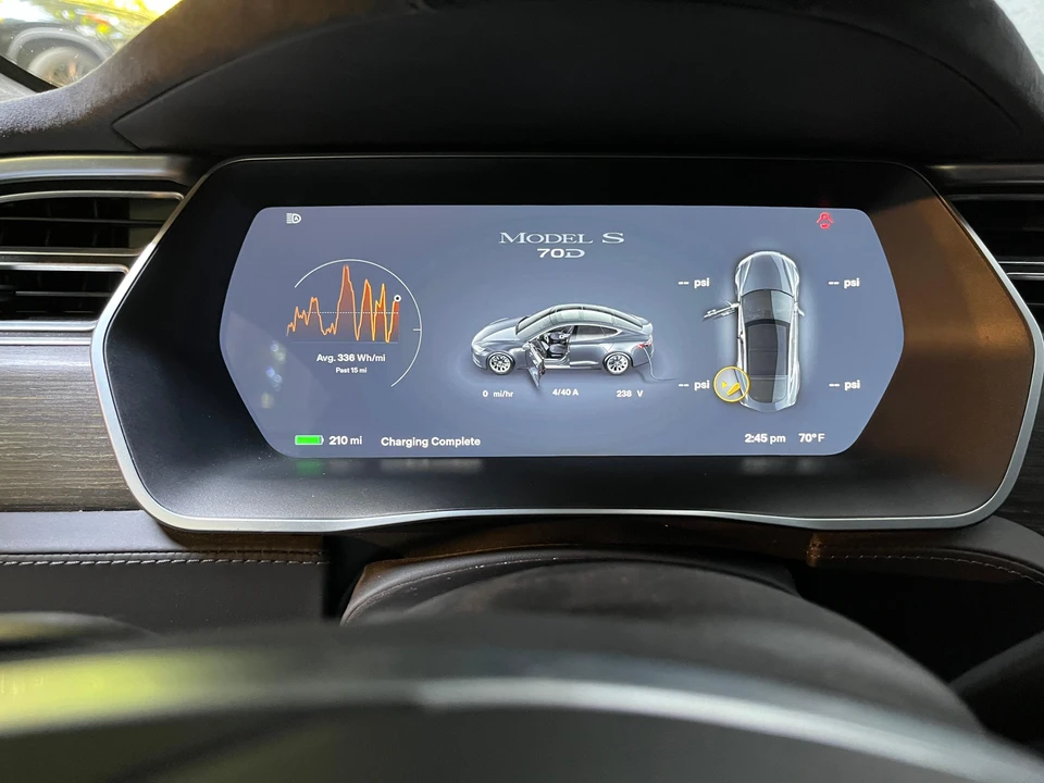 2016 Tesla Model S - Image 14 of 14