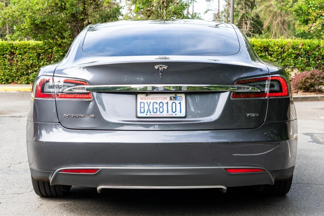 2016 Tesla Model S - Image 5 of 14