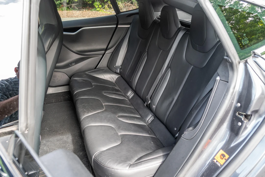 2016 Tesla Model S - Image 11 of 14