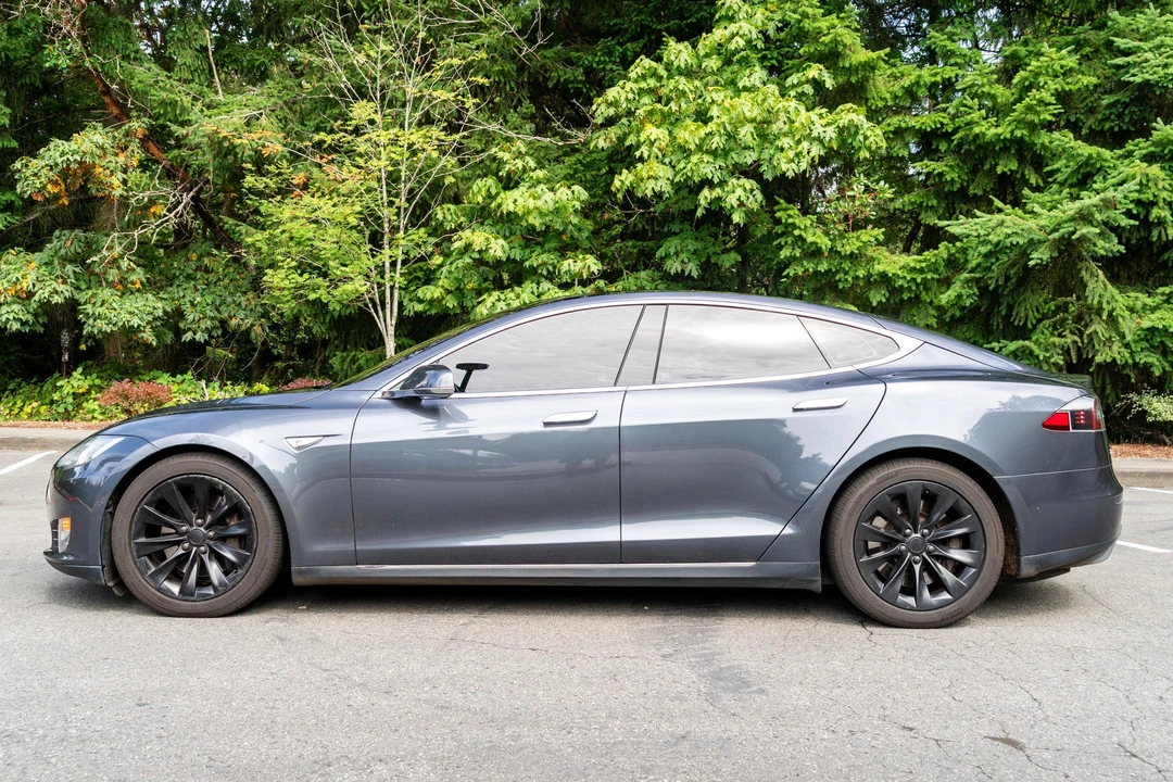2016 Tesla Model S - Image 3 of 14