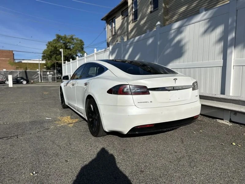 2016 Tesla Model S - Image 5 of 12