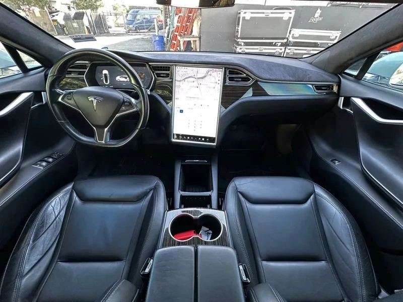 2016 Tesla Model S - Image 9 of 12