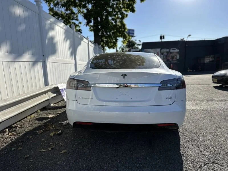 2016 Tesla Model S - Image 6 of 12