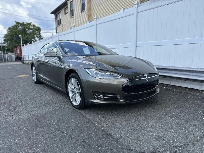 2016 Tesla Model S - Image 3 of 12