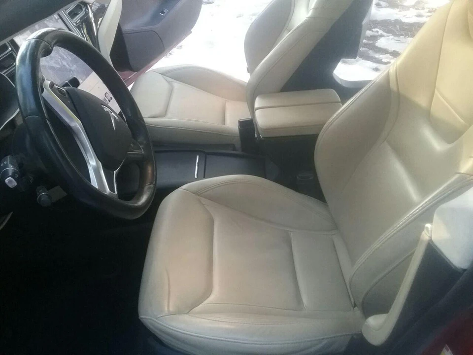 2016 Tesla Model S - Image 10 of 12