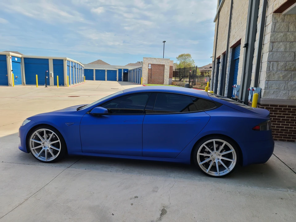 2016 Tesla Model S - Image 10 of 31
