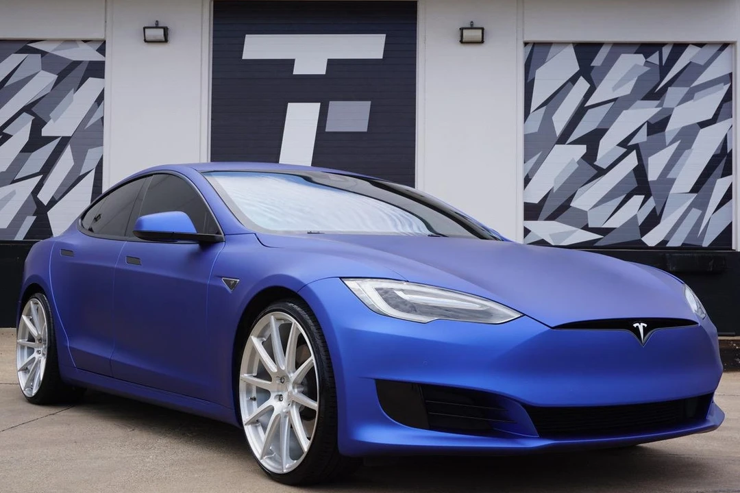 2016 Tesla Model S - Image 19 of 31