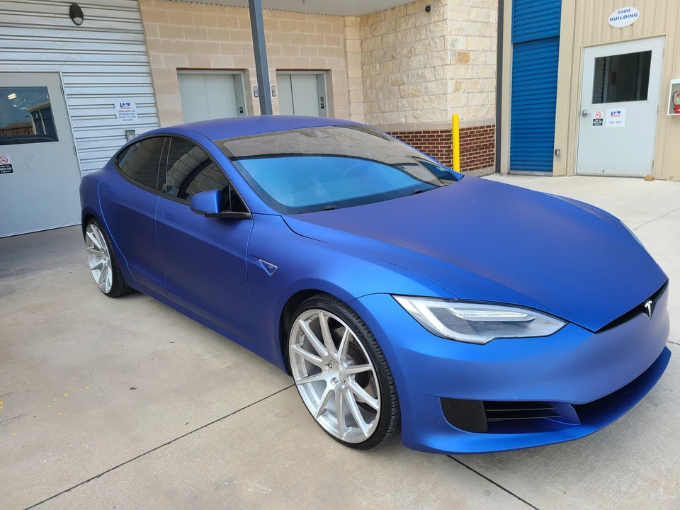 2016 Tesla Model S - Image 18 of 31