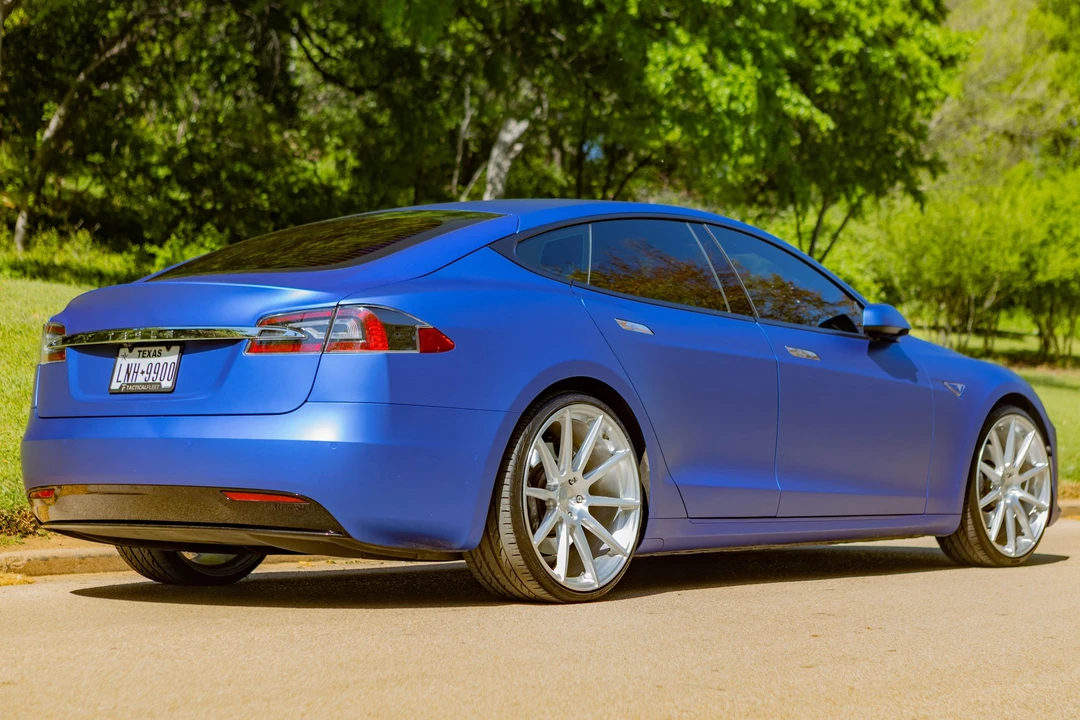 2016 Tesla Model S - Image 4 of 31