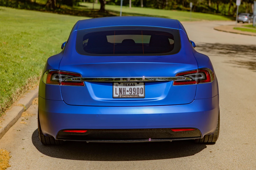 2016 Tesla Model S - Image 12 of 31