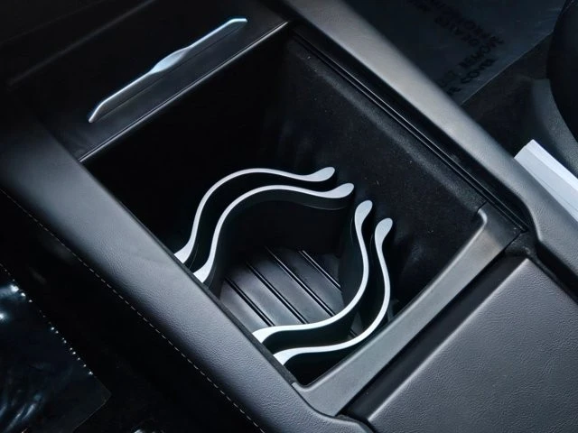 2016 Tesla Model S - Image 15 of 21