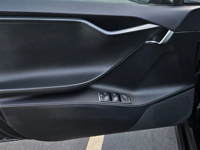 2016 Tesla Model S - Image 9 of 21