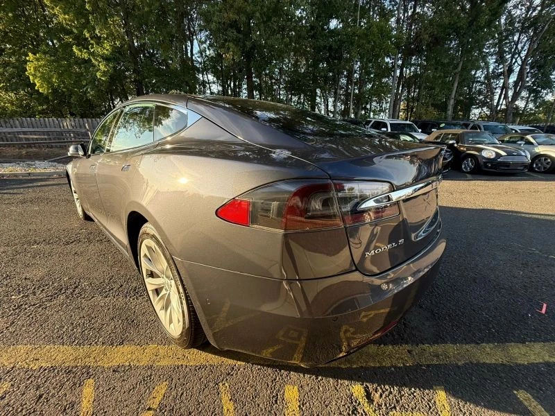 2016 Tesla Model S - Image 4 of 12