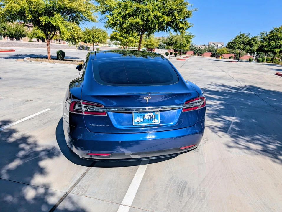 2016 Tesla Model S - Image 12 of 31