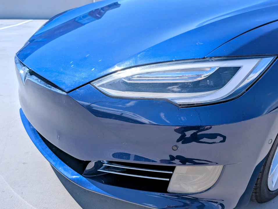 2016 Tesla Model S - Image 19 of 31