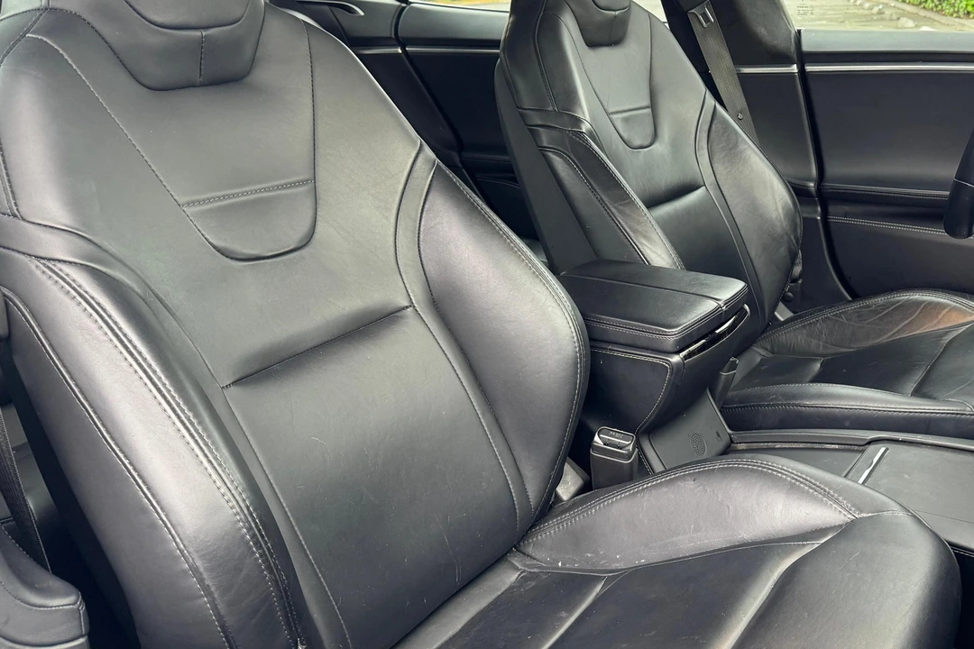 2016 Tesla Model S - Image 30 of 31