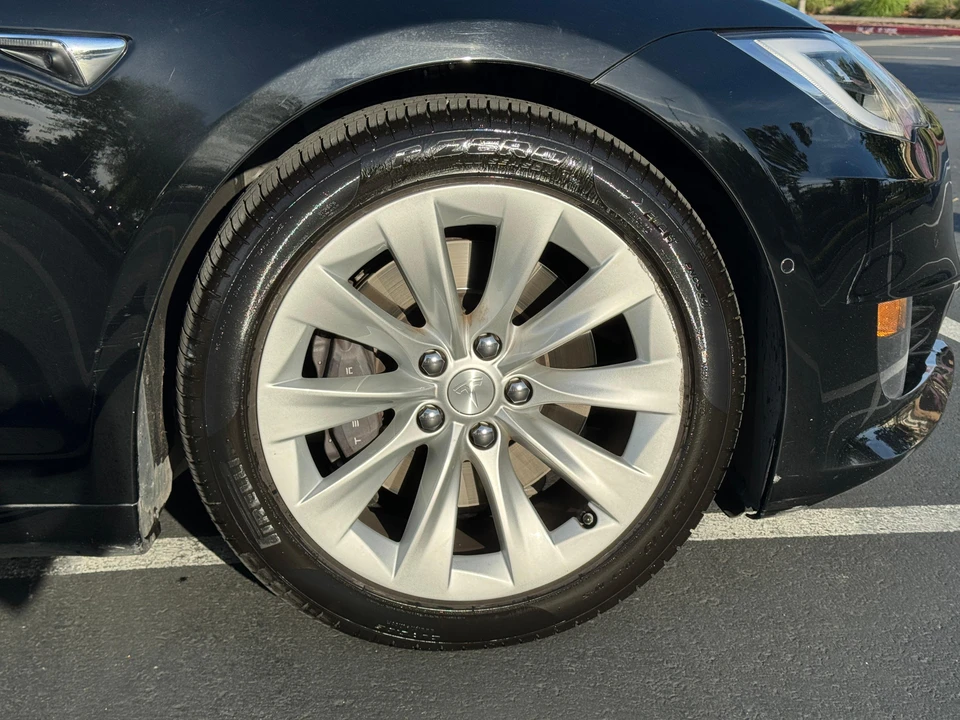2016 Tesla Model S - Image 28 of 31