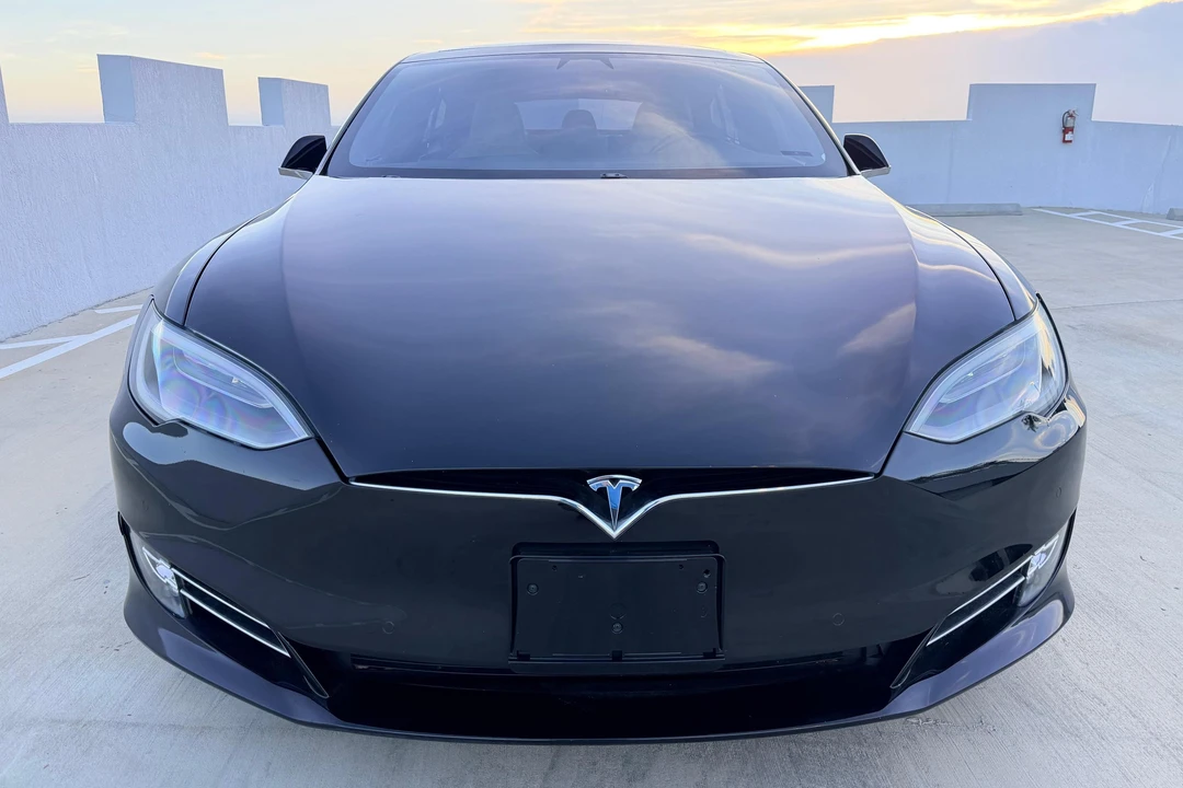 2016 Tesla Model S - Image 2 of 31