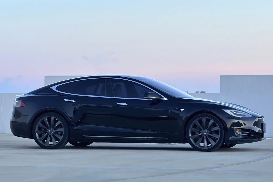 2016 Tesla Model S - Image 3 of 31