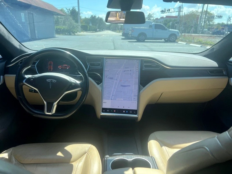 2016 Tesla Model S - Image 15 of 21