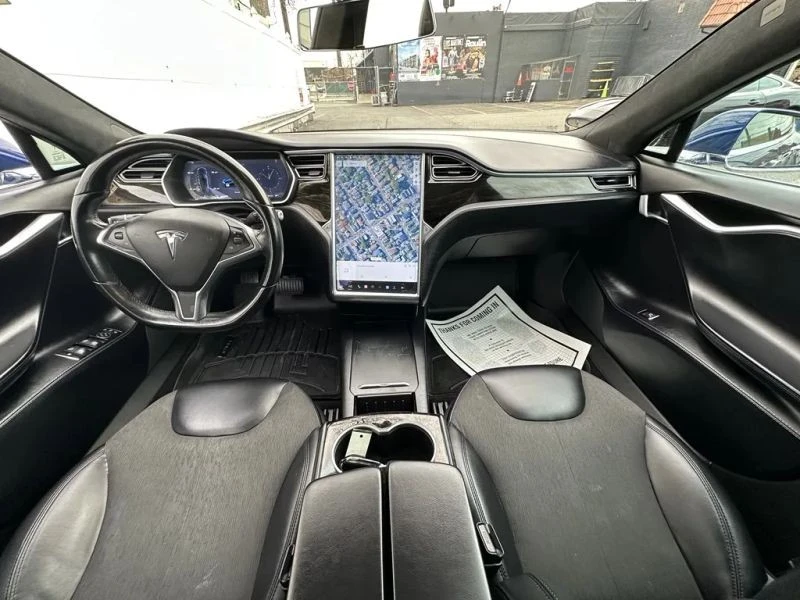 2016 Tesla Model S - Image 9 of 12