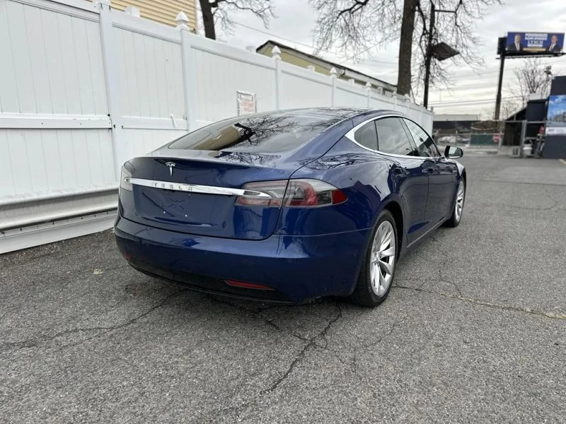 2016 Tesla Model S - Image 7 of 12