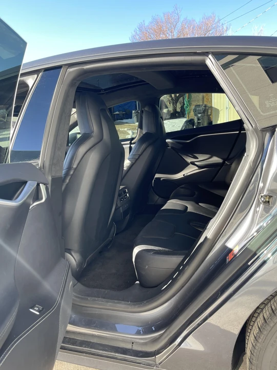 2016 Tesla Model S - Image 29 of 31