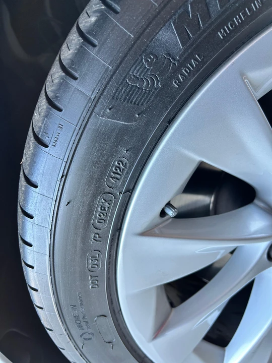 2016 Tesla Model S - Image 23 of 29